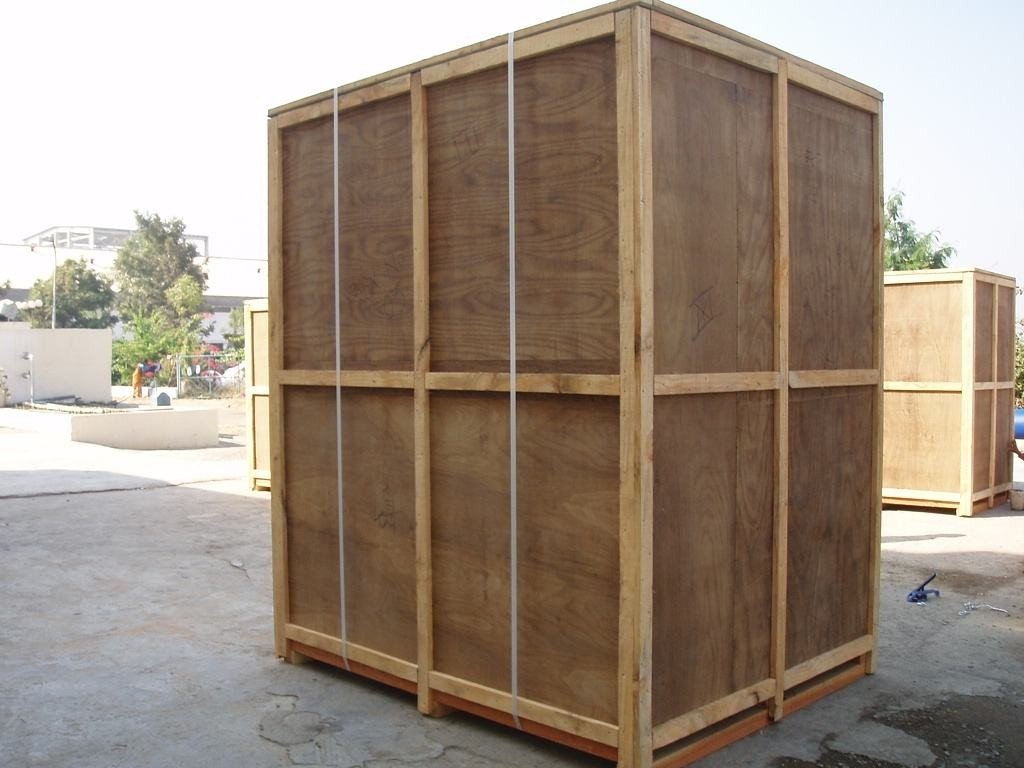 Wooden box packing